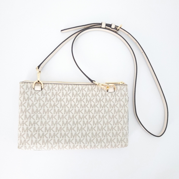 Michael Kors Cream White Pebble Coated Leather Jet Set Crossbody Handbag w COA - Picture 2 of 9